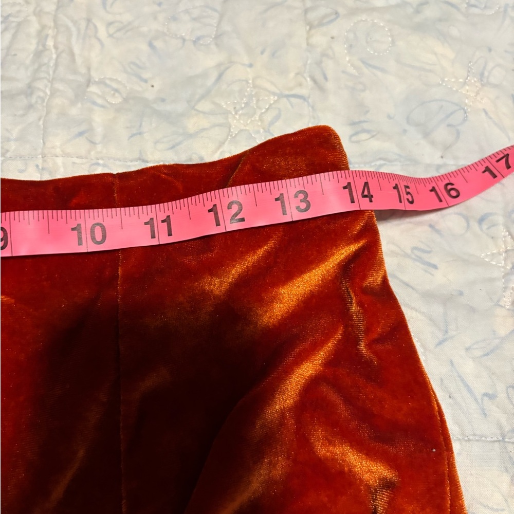 Handmade Elegant Velvet High-Waisted Bell Bottoms - Picture 3 of 5